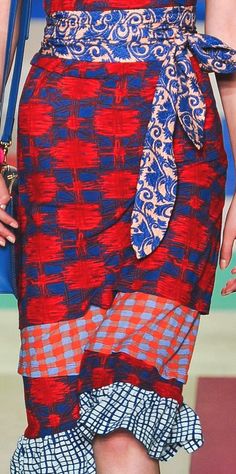 Prints and patterns: Marc by Marc Jacobs Spring/Summer 2013 African Apparel, Mix & Match, Sport Chic, Color Fashion, Pattern Mixing, Mixing Prints, Marc By Marc Jacobs, Fashion Details, Primavera Estate