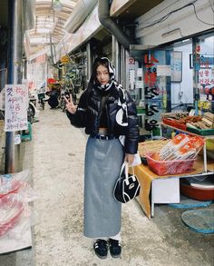 Japan Outfit Winter, Tokyo Streetwear, Winter Outfits Street Style, Japan Outfit, Tokyo Street Style, Winter Fashion Outfits Casual