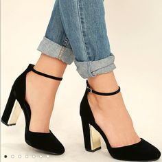 Reserved. Do Not Buy. Simple Black Heels, Gold Ankle Strap Heels, Homecoming Shoes, Comfortable High Heels, Chic Heels, Ankle Strap High Heels, Velvet Heels, Strappy High Heels, Ankle Strap Shoes