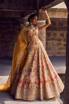 Indian Wedding Reception Outfits, Mughal Garden, Lehenga Designs Simple, Designer Kurti Patterns, Traditional Indian Outfits, Desi Clothes, Party Wear Lehenga, Indian Bridal Outfits