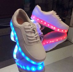 Luminous Shoes, Glow Shoes, Light Shoes, Shoes Cute, Lit Shoes, Student Fashion, Gym Shoes