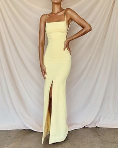 Trumpet Prom Dress, Prom Outfits, Dress Yellow, Fashion Weeks, Evening Party Dress, Mermaid Prom Dresses, Evening Dresses Long