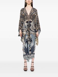 Camilla Long Printed Kaftan - Farfetch Printed Kaftan, Wedding Guest Looks, Yoko London, City Dress, Summer Beach Wear, Blue Silk, Lady Dior, Coat Dress, Boho Style