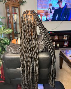 Invisible Locs Long, Long Invisible Locs, Locs Long, Invisible Locs, Black Hair Video, Lemonade Braids Hairstyles, Black Ponytail, Braided Hairstyles For Black Women Cornrows, Braids Hairstyles For Black Women