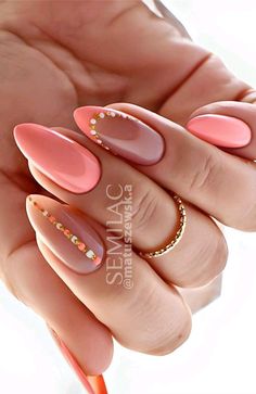 Kutek Disney, Unghie Sfumate, August Nails, Coral Nails, Colorful Nails, Gold Nail, Fake Nails With Glue, Almond Nails Designs