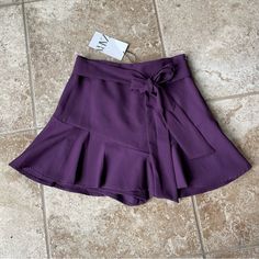 Zara Tennis Skort Skirt With Shorts From Zara. Never Worn. Cheap Green Pleated Skirt Skort, Cheap Pleated Pink Skort, Cheap Pink Pleated Skort, Skirt With Shorts, Tennis Skort, Zara Skirts, Zara Dresses, Zara Women, Color Purple