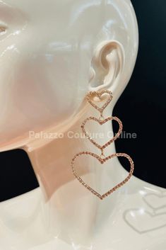 Trilove Earring Hanging Hearts (Gold) One Size / Gold Earrings Belt Ring, Casual Beach Wear, Hanging Hearts, Rhinestone Earrings, New Arrival Dress, Shop Swimwear, Monday Friday, Earring Necklace, Set Dress