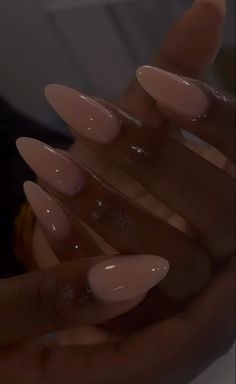 Autumn Nails Aesthetic Almond, Cute Simple Nails Acrylic Almond Medium, Almond Natural Acrylic Nails, Basic Almond Acrylic Nails, Fall French Tip Nails Almond, Pinky Nude Nails Almond, Simple Nails Black Women, Clean Almond Nails, Winter Almond Acrylic Nails