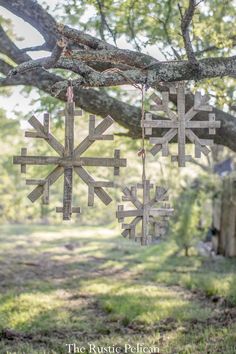 Large Reclaimed Wooden Snowflakes - Set of 3 Reclaimed Wood Decor, Wood Snowflake, Rustic Holiday Decor, Wooden Snowflakes, Farmhouse Holiday, Christmas Wood Crafts, Christmas Yard, Rustic Holiday, Holiday Set