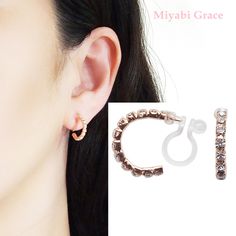 Rose Gold Rhinestone Clip On Earrings, Dainty Invisible Clip On Hoop Earrings, Non Pierced Earrings, Crystal Invisible Clip Hoop Earrings 🌟MiyabiGrace Front page https://www.etsy.com/shop/MiyabiGrace 🌟Invisible clip on hoop earrings https://www.etsy.com/jp/shop/MiyabiGrace?show_panel=true&section_id=25146523 Details ◆Length:0.78 inches (2 cm) ◆Weight:1 g (0.04 oz) These are the modern style of crystal clip on hoop earrings. These crystal stones catch the light and sparkle like a diamond!Th Clip On Hoop Earrings, Non Pierced Earrings, Earrings Rose Gold, Gold Clips, Earrings Dainty, Gold Rhinestone, Earring Findings, Rose Gold Earrings, Pierced Earrings