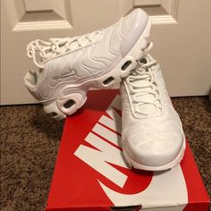 Nike Air Max Plus Brand New Never Worn (Gs) Nike Air Max Plus, Air Max Plus, Nike White, Shoes Color, Kids Nike, Shoes Nike, White Nikes, Air Max, Kids Shoes