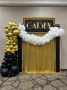 Balloon arch Gatsby styled on a coroplast wrapped column with coroplast printed topper. Prom Themes Great Gatsby, Great Gatsby Classroom Decor, Great Gasps Party Theme, 1920s Photo Backdrop, Banquet Theme Ideas Formal, Great Gatsby Decorations Ideas, Roaring 20s Party Decorations Diy 1920s