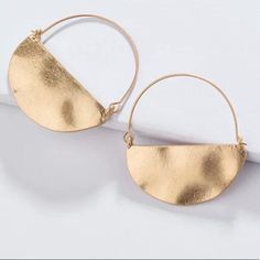 Brand New Women's Gold Hanging Hoop Earrings Genuine 14k Gold Plated Sterling Silver 2" Tall 1 3/4" Across Retail Price $150 Buy With Confidence From A Trusted Seller With A 99%+ Feedback Rating! A0151 (Id-32) Semi-circle Metal Hoop Earrings, Elegant Semi-circle Metal Jewelry, Silver Round Brass Hoop Earrings, Metal Open Circle Hoop Earrings, Party-ready Tarnish-resistant Round Hoop Earrings, Elegant Semi-circle Metal Earrings, Nickel-free Gold Semi-circle Jewelry, Gold Semi-circle Metal Earrings, Brass Round Hoop Earrings For Party