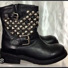 Preowned In Excellent Condition Worn 2x Trendy Moto Boots With Spikes And Round Toe, Trendy Moto Boots With Studded Rubber Outsoles, Trendy Black Studded Moto Boots, Trendy Boots With Silver Studs And Round Toe, Chic Moto Boots With Studs And Round Toe, Casual Studded Moto Boots With Round Toe, Casual Moto Boots With Studs And Round Toe, Casual Leather Moto Boots For Party, Black Leather Moto Boots With Silver Studs