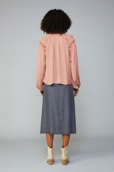 This lightweight, flowy blouse has a split neckline, cute tie neck strings and ruffle trim shoulder. Wear it with office-ready staples or tuck it into a high-waisted pair of jeans. •Split neckline •Ruffle trime •Long sleeves •Tie neck string Item number 2330310100% Polyester Dusty Blush, Flowy Blouse, Tie Neck, Ruffle Trim, Item Number, Neck Tie, Split, Long Sleeve Blouse, Long Sleeves