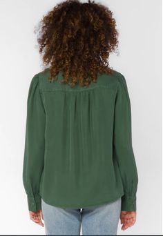 Soft, button down collared blouse in sustainable fabric with pin tuck shoulsers Material: 100% Tencel Dark Green Shirt, Heart Clothes, Collared Blouse, Velvet Heart, Sustainable Fabric, Green Button, Button Up Blouse, Green Shirt, Sustainable Fabrics