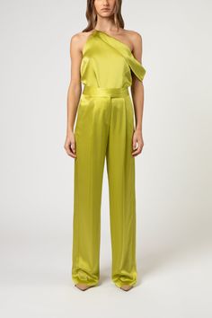 Silk satin wide leg pant with front hook and zipper closure. Featuring front pleats and side pockets. Made in USA.   Composition: 100% silk Satin Set Outfit, Summer Cocktail Attire, Chartreuse Dress, Green Silk Top, Kimono Blouse, Satin Set, Michelle Mason, Wide Leg Pant, Silk Charmeuse