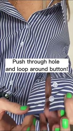 Keep your shirt sleeves in place with this simple #fashionhack! Women Ideas, Wardrobe Ideas, Clothing Hacks, Polo Shirt Women, Shirt Women, Shirt Sleeves, Life Hacks, Polo Shirt, Womens Shirts