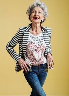 How to be a fashionista in your sixities Alicia Borras, Fashion Over 50 Women, High Fashion Casual, Moda Over 50, Mode Ab 50, Cute Summer Outfit, Gamine Style, Magazine Vogue, Advanced Style