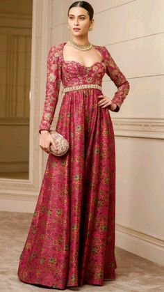 Chintz Print, Diwali Outfits, Trendy Outfits Indian, Indian Outfits Lehenga, Long Gown Design, Anarkali Dress Pattern, Traditional Indian Dress, Long Kurti, Jumpsuit For Women