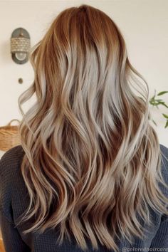 Winter Hair Color Inspo: 11 Must-Have Shades for a Gorgeous Seasonal Glow 3 Hair Dye Brands, Winter Hair Color Trends, Dark Strawberry Blonde, Hair Dye Removal, Grey Hair Dye, Dyed Hair Blue, Dyed Hair Purple, Pink Hair Dye, Black Hair Dye