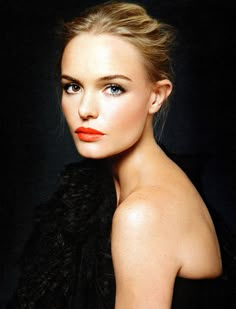 kate Daniel Franzese, Lovely Words, Different Colored Eyes, Coral Lips, Orange Lips, Annie Leibovitz, Braut Make-up, Kate Bosworth, Bold Lips