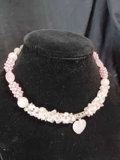 Pink quartz necklace with pink quartz heard shape pendant Pink Heart Pendant, Bracelet Ideas, Quartz Rose, Pink Quartz, Quartz Necklace, Pink Heart, Pendant Necklaces, Heart Pendant, Jewelry Necklace Pendant