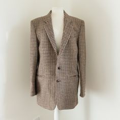 Originally a Men's 1970s Vintage Harris Tweed Jacket for Dunn & Co but could be worn as an oversized jacket for women.   42" Chest 32" shoulder to hem 26" sleeve length External pockets and internal pockets, plus top pocket. Two buttons at the front and one at each cuff. 100% wool with viscose lining. A single vent at the back.  No flaws to note.  ♥ SHIPPING ♥ * International postage - these costs are estimates, and I will happily refund any excess postage you may have paid once I have posted the item. * * UK postage - all items will be sent via Royal Mail* ♥ DESCRIPTIONS ♥ I thoroughly inspect all of my items and aim to describe them as accurately as possible, making any noticeable flaws known. But please remember that items are between 30 and 85 years old, so may have tiny flaws that are Harris Tweed Jacket, Pink Prom, Vintage Clothing Online, Jacket For Women, Harris Tweed, Oversized Jacket, Knitted Jumper, Mens Jumpers, Tweed Jacket