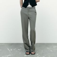 New With Tags // Zara Full Length Pants Size: Medium // Color: Grey Green Light Gray Dress Pants, Light Grey Dress, Full Length Pants, Cream Pants, Wrap Pants, Zara Jumpsuit, Grey Dress Pants, Fitted Trousers, Wool Pants