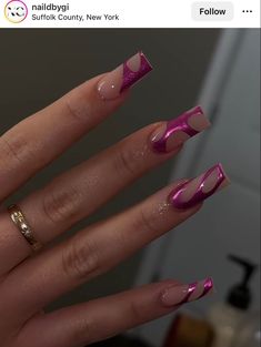 Line Around Nail Design, Nails Inspiration Pink Chrome, Cute Pink Nail Designs Square, Chrome Nails Line Designs, Abstract Lines Nail Art Designs, Abstract Nail Art Lines, Abstract Chrome Nail Art, Acrylic Nails Line Designs, Abstract Acrylic Nail Designs