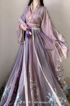 Gaun Koktail, Gaun Abad Pertengahan, Traditional Asian Dress, Ancient Dress, Jiang Cheng, Chinese Style Dress, Traditional Chinese Dress, Old Fashion Dresses, Hanfu Dress