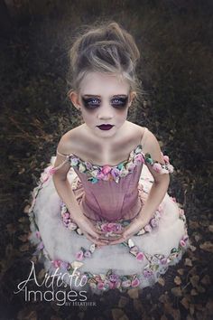 Kids Zombie Makeup, Zombie Ballerina, Halloween Zombie Makeup, Halloween Apartment, Halloween Photo Shoot, Zombie Princess, Zombie Halloween Makeup, Zombie Kid