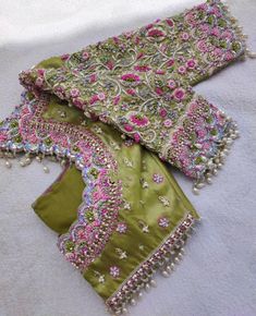 Work Blouse Designs Latest, Magam Work Blouses, Green Blouse Designs, Latest Bridal Blouse Designs, Maggam Work Designs, Latest Blouse Designs Pattern, Traditional Blouse Designs, Latest Model Blouse Designs, Fashionable Saree Blouse Designs