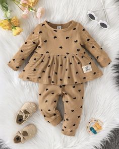 Baby Gril, Classic Baby Clothes, Winter Newborn, Baby Heart, Twin Outfits, Baby Fits, Baby Prep