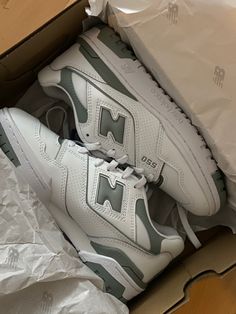 #newbalance550 #shoes #coolshoes #newbalance #newbalanceshoesoutfit #fashion #fall #fallstyle #falloutfit #greenshoes New Balance 550 Green, Aesthetic Tennis, Pretty Shoes Sneakers, Green Shoes, Fashion Fall, New Balance Shoes, Pretty Shoes