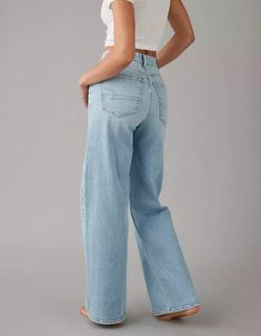 AE Strigid Curvy Super High-Waisted Baggy Straight Jean Baggy Jeans American Eagle, Must Have Jeans, Senior Jeans, American Eagle Jeans Women, Crop Tops Shirts, American Eagle Outfits, Cheap Pants, Types Of Jeans, Casual Preppy Outfits