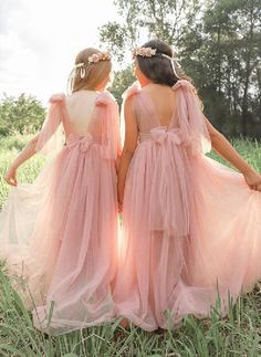 A-Line Scoop Neck Sleeveless Tulle Flower Girl Dresses With Bow(s) Country Flower Girl Dresses, Dusty Rose Flower Girl Dress, Country Flower Girl, Country Flower Girls, Flower Girl Dresses Country, Satin Flower Girl Dress, Girls Special Occasion Dresses