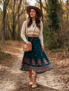 Free-Spirited Fashion: 20 Boho Chic Outfits to Live In This Summer 7 Modest Boho Outfits, Upcycle Clothes Diy, Boho Beauty