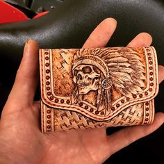 Skull leather wallet MUZYLEVSTYLE Московская кожевенная студия Leather Belt Crafts, Tooled Leather Wallet, Leather Card Wallet