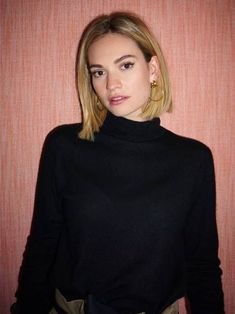 Lily James Bob Hair, Lily James Haircut, Lily James Short Hair, Lilly James Hair, Lily James Hair, Lilly James, Invincible Summer, Cool Short Hairstyles, Hair 2024