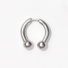 Lucy the Earring; our take on a horseshoe earring