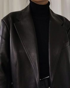 Look Retro, Paris Mode, Neue Outfits, Mode Inspo, 가을 패션, Leather Blazer, Looks Style, Mode Inspiration, Outfits Casuales