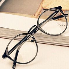 Channel your inner nerd with this geek-chic eyeglasses. Comes with clear lenses. Gender : Unisex Degree : Plain mirror (no degree) More Retro Eyeglasses, Devils Night, Nerd Glasses, Glasses Clear, Lemony Snicket, Ring Man, Vintage Hipster, Character Aesthetics