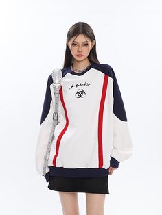 Size(cm) Length Bust Sleeve S 68 118 75 M 69 122 76 L 70 126 77 Size: S M L Collar: round neck style: street Color Category: White Combination form: single piece Year Season: Spring 2023 Sleeve length: long sleeve Style: Hedging Thickness: regular Length: Regular Clothing version: loose type Material composition: other materials Oversized Patchwork T-shirt With Crew Neck, Casual Oversized Top With Contrast Color, White Patchwork Long Sleeve T-shirt, White Casual Sweater With Contrast Color, White Long Sleeve Patchwork T-shirt, Oversized Patchwork Crew Neck Top, White Oversized Patchwork Sweatshirt, Casual White Patchwork Sweatshirt, Casual Crew Neck Sweater With Patchwork