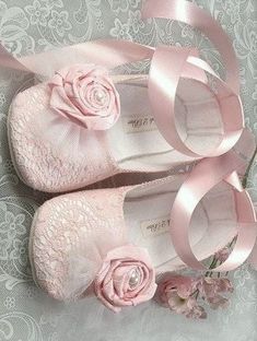 Pink baby shoes Baby Pink Shoes, Shoes For, Glitter Rosa, Shoe Gallery, Rose Bonbon, I Love Pink, All Things Pink, Tickled Pink