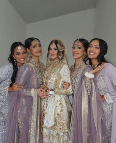 Desi Bridesmaids Outfits, Mehndi Hairstyle, Asian Bridesmaid Dresses, Asian Wedding Themes, Desi Bridesmaids, Lilac Theme, Pakistani Bridesmaids, Beauty Transformation