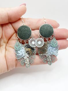 Fancy artisanal bohemian chic and wintery gray and silver cabochon imitation corduroy chic and unique earrings Bohemian Chic, Unique Earrings, Chandelier Earrings, Etsy Earrings, Etsy Accessories, Accessory Gift, Jewelry Earrings, Paper Party Supplies, Electronic Accessories