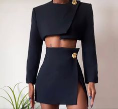 High Fashion Vintage, Futuristic Fashion, Glam Dresses, Fashion Vintage, Suit Fashion, Black Outfit, Diy Fashion