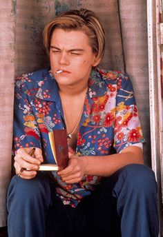 Here are five of the stylish roles that helped Leo DiCaprio reach hyperstar status. Leonardo Dicaprio Romeo, Romeo Juliet 1996, Romeo Ve Juliet, Leonard Dicaprio, Romeo Und Julia, Leonardo Dicaprio 90s, Filmy Vintage, Baz Luhrmann, Jack Dawson