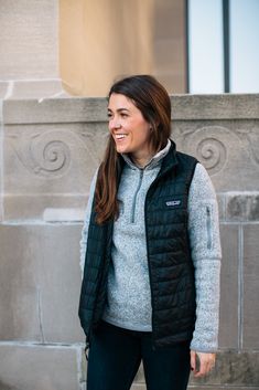 patagonia styles for the holidays Better Sweater Patagonia Outfit, Vest Outfit Ideas, Liz Adams, Patagonia Style